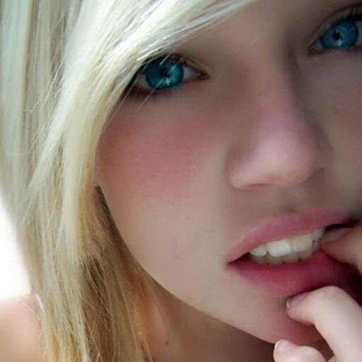 AyakaYasui67639's profile picture. 勉強疲れに２ちゃんねるが効くね^^