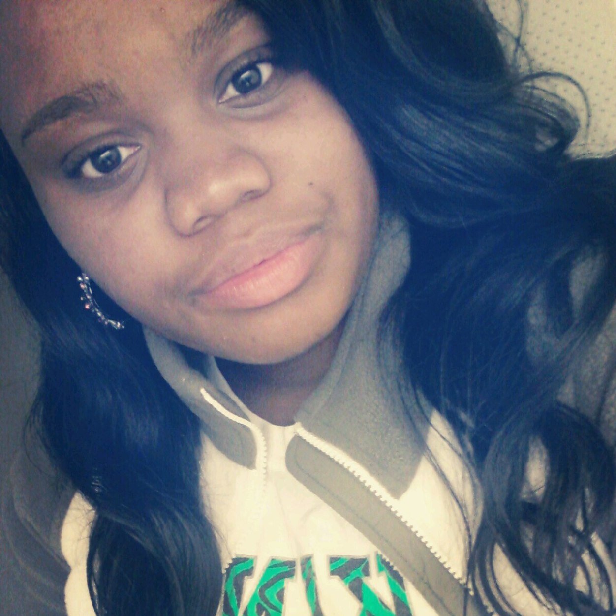 hi i'm Aja:) I live for family, friends and my boyfriend. I'm just a ordinary girl simply trying to find the path to success! #teamfollowback