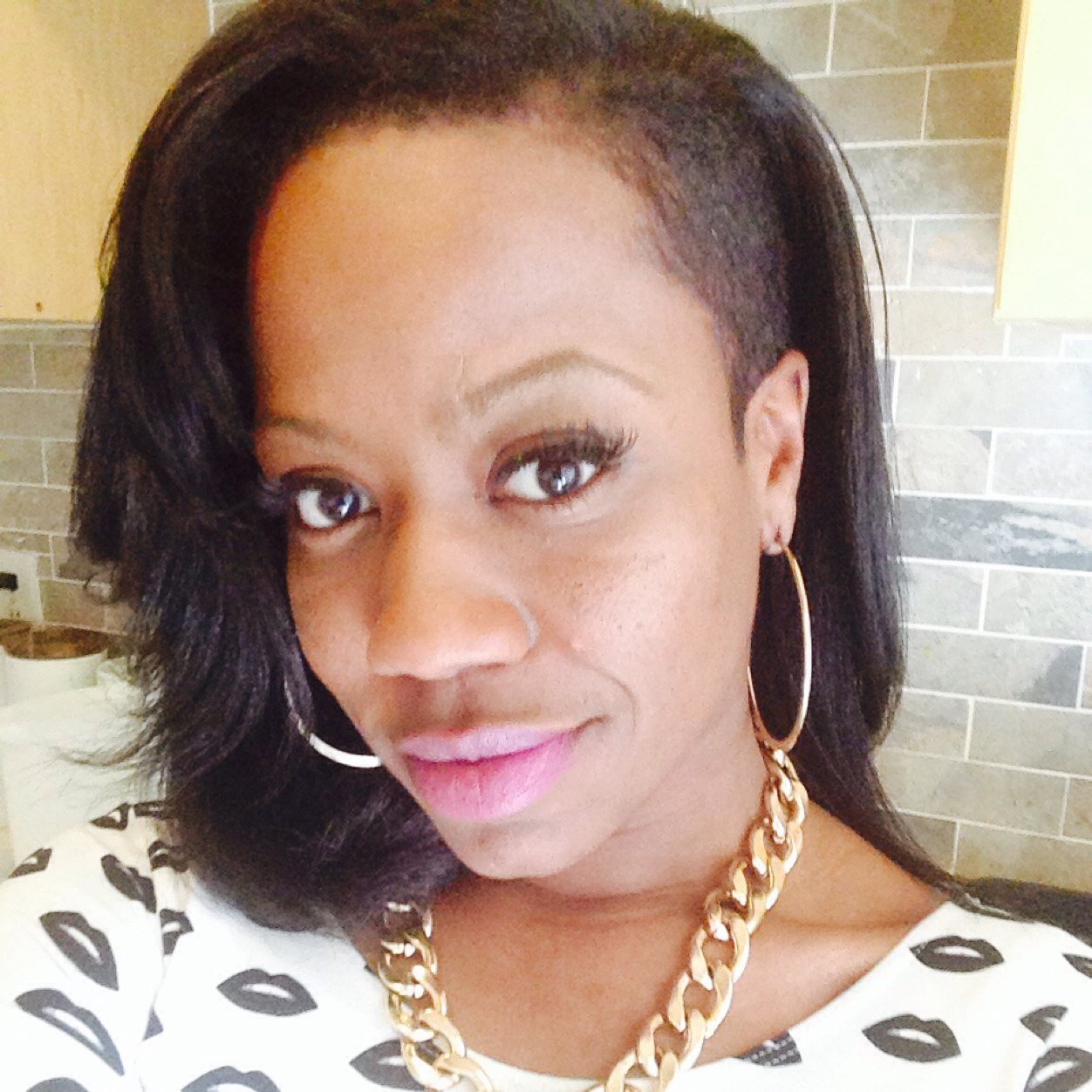 Make Up Artist, Hairstylist, & Mother of a Genius! Holla!!