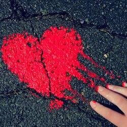 عشرينية بقلب طفلة....