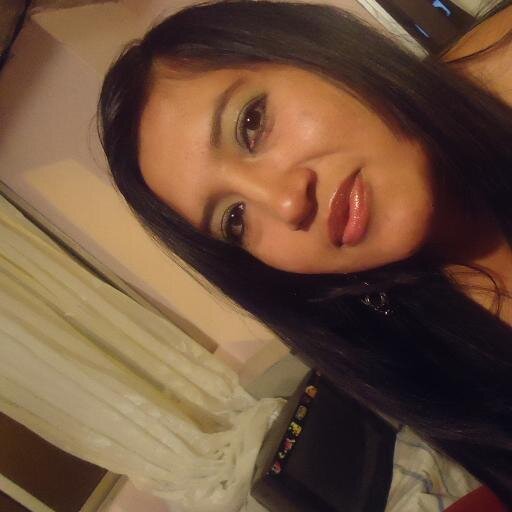 feliz con lo que tengo y agradecida con la vida