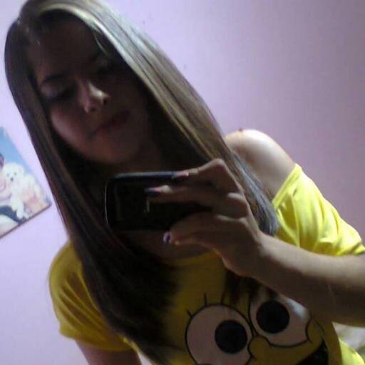 sou uma pessoa que leva a vida a base de risos :) Aquarian / 18 years / future architect