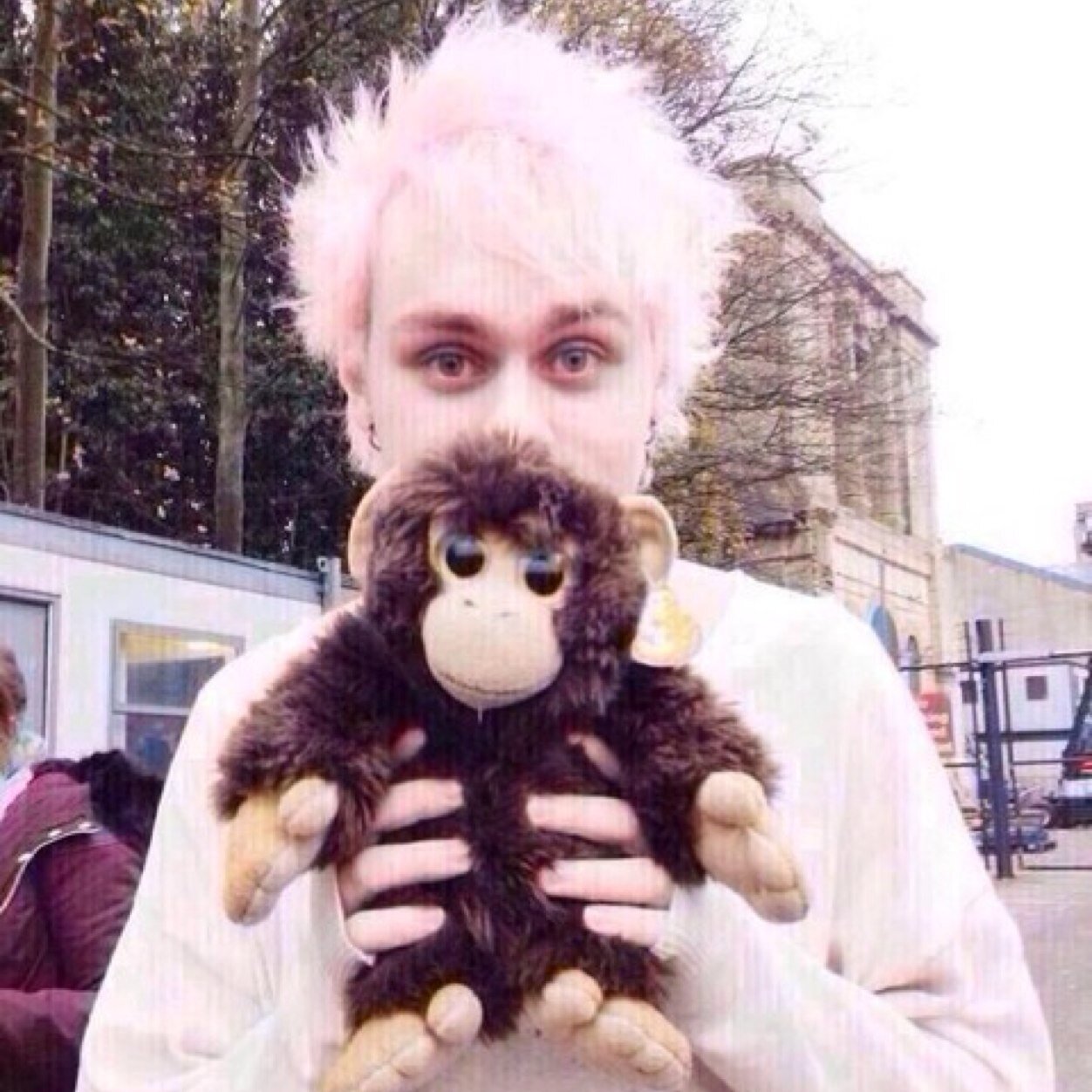 RETWEET THE TWEET IN THE LINK ILYSM YOUR FAB