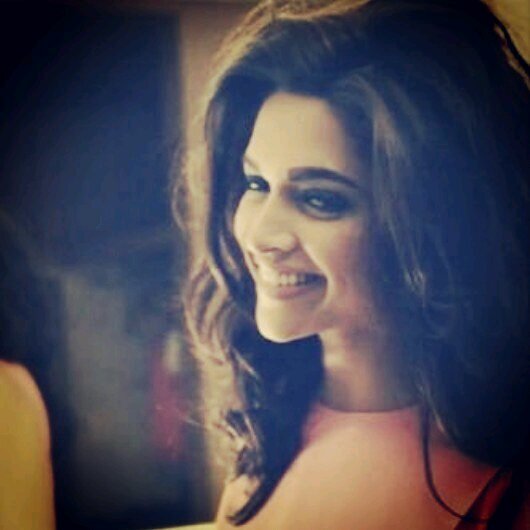 ‏‏شاب عشريني وآحﻻمي كبيره وعآشق ﻻمينيم وعاشق لنآدي اﻻتحاد منذ آلصغر ♥♥واللي حاب يضيفني بيبي 28fa6159