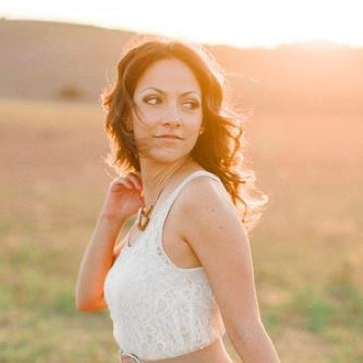 foxeroxe22's profile picture. ❤️ Love Jesus, Aaron @aaronthecraniak (my hubs), & Sydney (my pup).