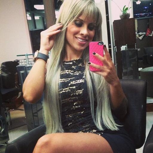 FC Da Lindona Vanessa Mesquita , genti eu acho que ela nau tem twitter bjjs