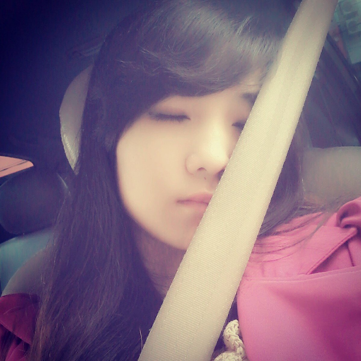 Barbie • Property • vocal student at ahmad dhani school of rock • instagram : dherasisillia