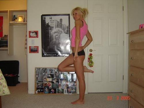 thinchristy1049's profile picture. music. dance, depression, social phobia, crazy, impulsive, cynical, broken but trying to be the best version of myself