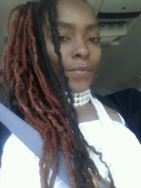 At home mom of nine that loves reality tv and chatting on the internet. Just trying keep my mind off of the ugly things i face each day living in the ghetto.