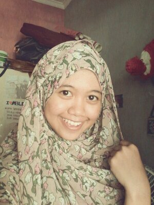 Abaikan twitter yang ini, kalau perlu unfoll. makin lama makin error twitter ini