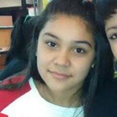 A Veces Quien Menos Demuestra,Es Quien Mas Siente.♥