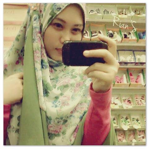 CoffeeGreenBeachLover
I'm a woman who try to be mature
I'm a lover, not a fighter
I'm not perfect but I'm thankful ♥
♊ Only اللّهُ SWT Can Judge Me (ˆ▿ˆʃƪ)