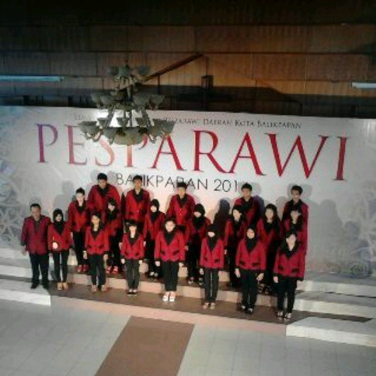 Akun resmi Paduan Suara SMA NEGERI 5 (SmalaChoir) bimbingan bu Wiwid & latih oleh Agustinus Deni. Conductor: @andrea_stefhani | enjoy w/ Dewi,Ezra,Andrea