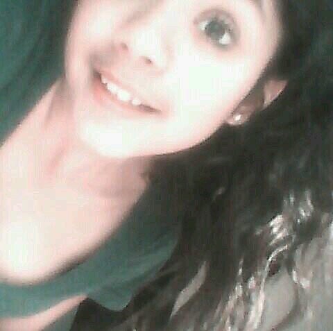 im zayn wife!!:) i like one direction and i really love zayn malik and we danced a night to the BEST SONG EVER:)