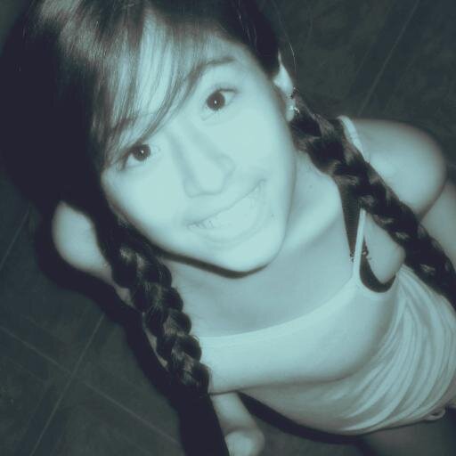 Soy Super Amigera Soy Dulce , Tranquila , Responsable , Alegre y Lo Mas Importante Honesta y Sincera :)