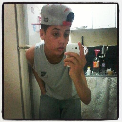 '' Sonhar ou Sobreviver? ''


                        Mundão