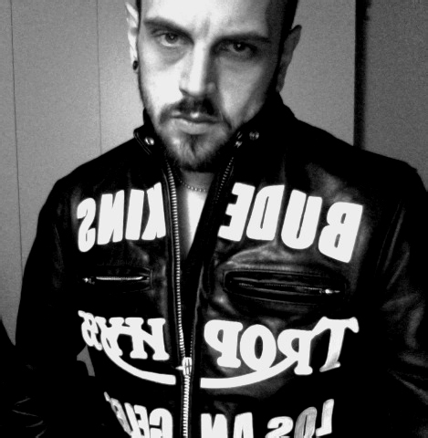 paoloCR3ARE's profile picture. too late to die young