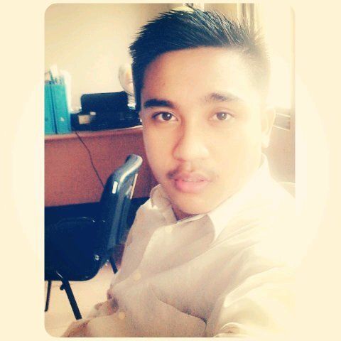 asgoGaGa's profile picture. Official Little Mons†er · Indonesia  @ladygaga · Paws Up #Peace invite 76A4385F