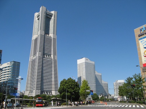 50過ぎで中間管理職のおっさんです。