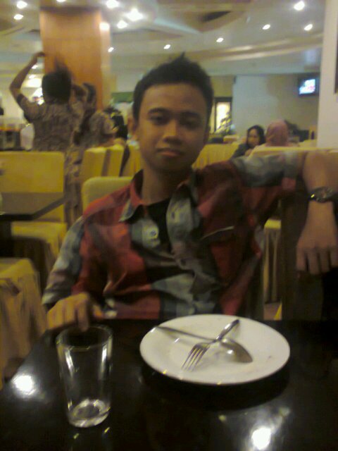 Hidayat_Pertama's profile picture. Mencoba berusaha yang terbaik apapun hasilnya nanti// Poliupg In Hassanuddin university