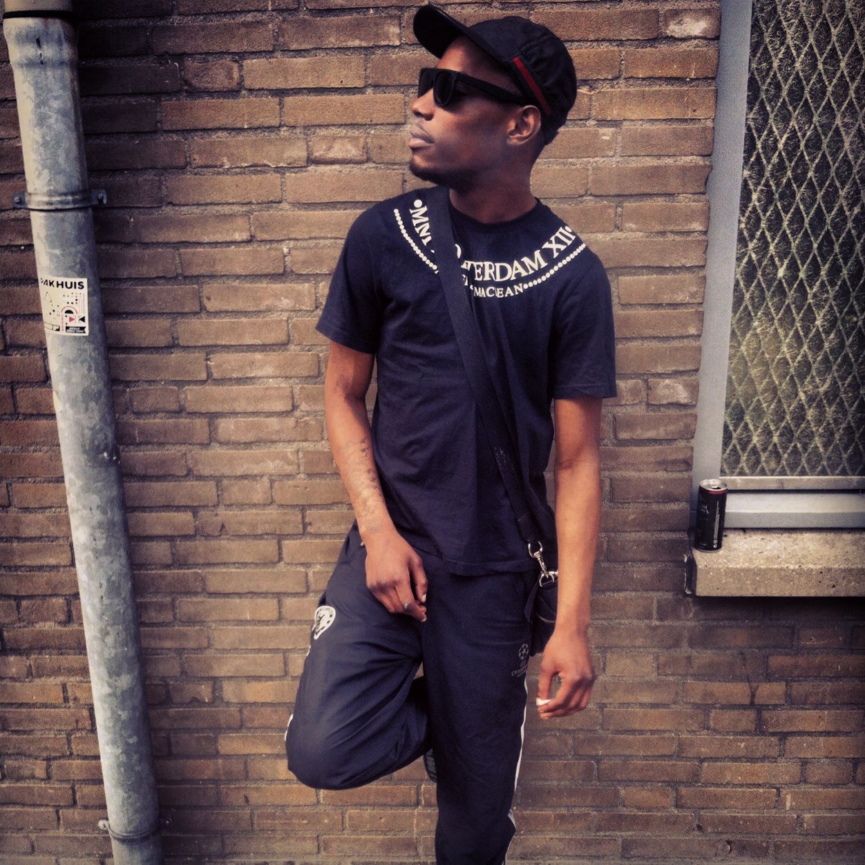TeamHeetHoofd /  TOY♥.         Teamheethoofd010@gmail.com