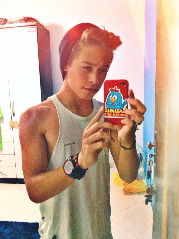 BENBENBENBENBEE's profile picture. 