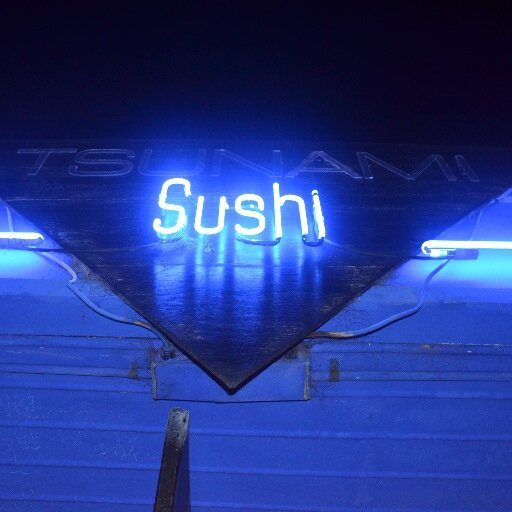 Tsunami Sushi