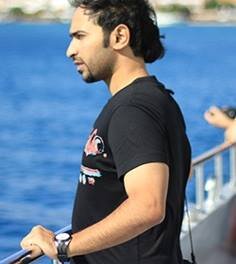 I Respect You As You Are ..🤝
كلنا بشر ، كلنا تجمعنا إنسانيتنا

أنا أحلمُ بمجتمع لا يَنبذ هذا لـِلونه و لا ذاك لنَسبِه.

عنصريتك تلغي إنسانيتك