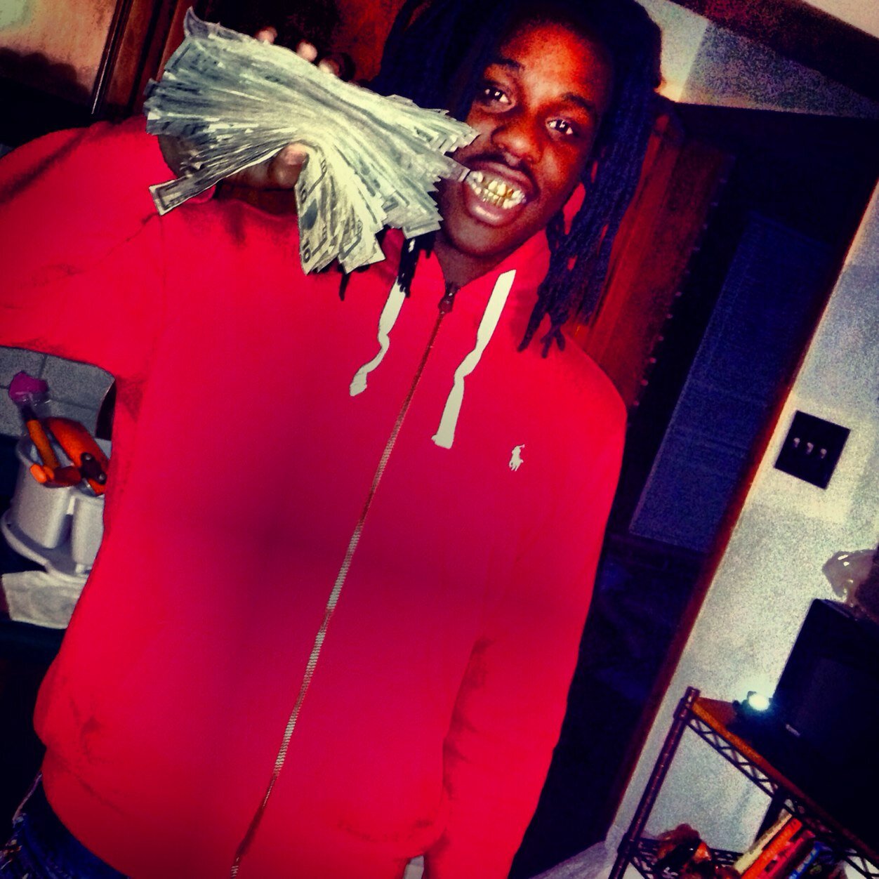 If It money stop speaking Real niggas relate 100 niggas spot the fake If you dont hustle you dont stand out #free all my niggas #bless all my shootas