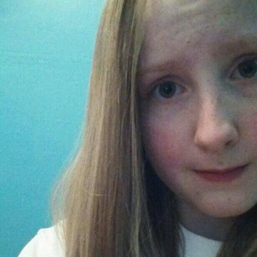 This girl is crazy _ TVD _ Originals _ Katycats _ Loveable Rogue _Nesbian _ Tom Fletcher / Carrie Fletcher _ Follow back _ & dont forget 2 SMILE today XD :) !