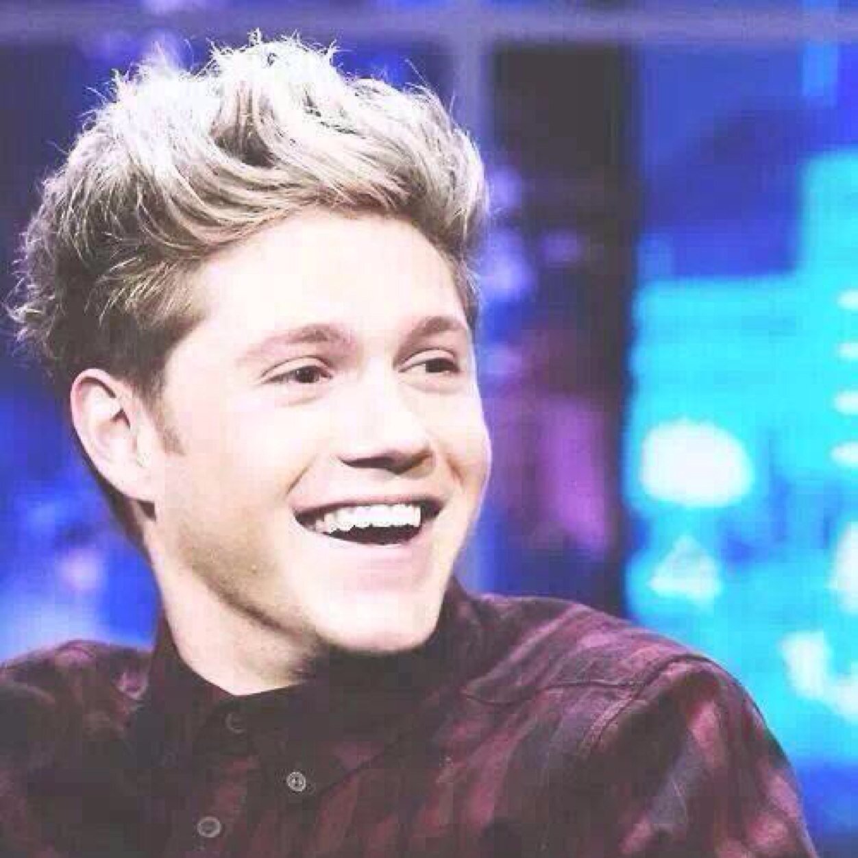 Follow my main acc @theriverniall_