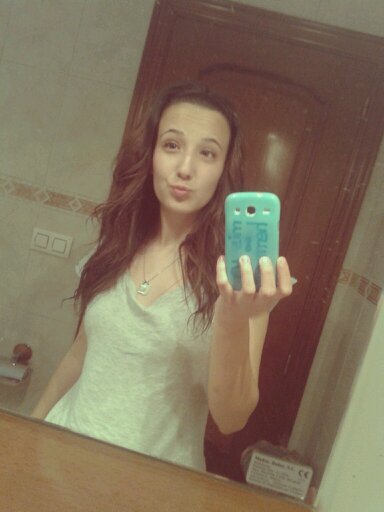 + Ahora fumo & te olvido porqe no valio la pena (88).// Seré ceniza, hasta entonces daré fuego (; ~ LORECHAMIZO & MAPIGONZALEZ (L.  DIEZHERMANASMIVIDAAENTERA♥.