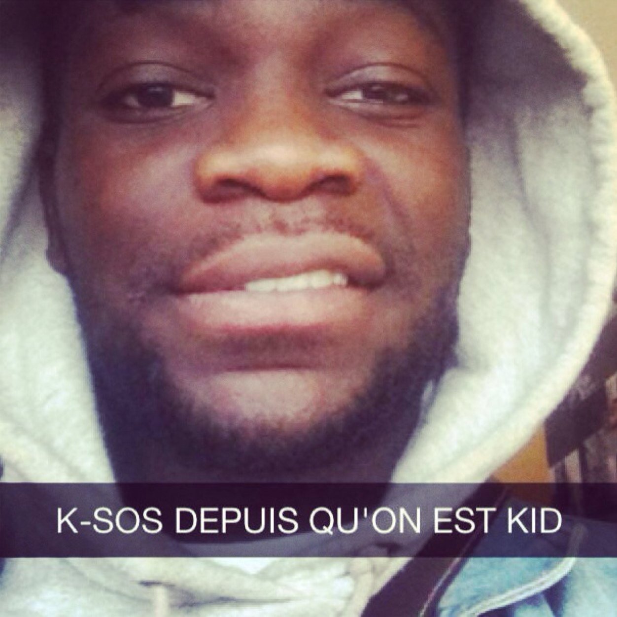 eleska91's profile picture. J'pense à ma mère et mes sœurs qui ont déjà assez soufferts.. J'me dis LSK déconne pas elles comptent sur toi, mais l'manque de tune m'remet les pied sur terre