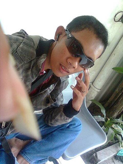 My life is have fun.......hidup ojok neko neko seng penting ⓖⓐⓚ resek ae,,, sooooooo...happy ending. Pin BB : 24C6A763