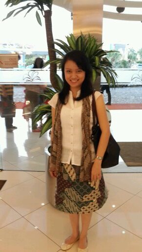 Medical Doctor, Clinical Pathologist in the making. Piano Teacher. Medical Translator & Interpreter. Believe in God's abundant grace.