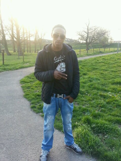 #NF = #NFB |#19 |#Cabo |#hoogvliet afrit 17 | #TeamLui | #TeamDoorGaan |#Trapa| # basketballer | #danser | insta: Gentle_CaboGilly #Free Rast