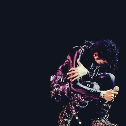I'm in love with the King of Pop, sorry. 
Fuck haters. Michael Jackson, my angel, my hero. ♥