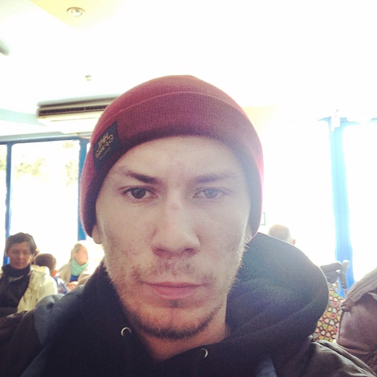 iamstanislav's profile picture. психолог. пишу. не курю.