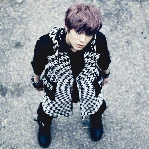 I'll wait to the day my hand touch your hand ^^ My love Teen Top