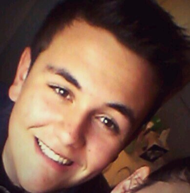 Matheo_Sts's profile picture. Y'a que en mon sbiff que j'ai entièrement confiance.