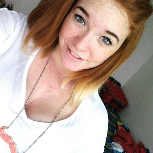 Hy guys, my name is Andi. I'm from Hungary :)
 Follow me and I follow you :) ♥
I'm a Blogger --http://t.co/xCwmH9RGXw