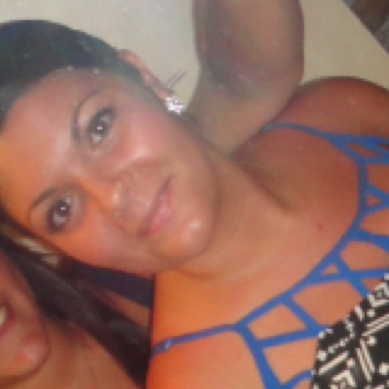 LizSousa1's profile picture. Optimistic