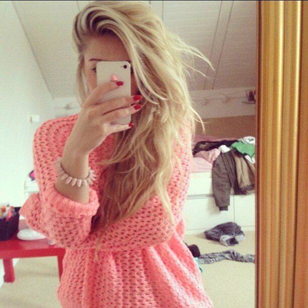 EsmariaUncle's profile picture. It's not hard to find someone who tells you they love you, it's hard to find someone who actually means it.