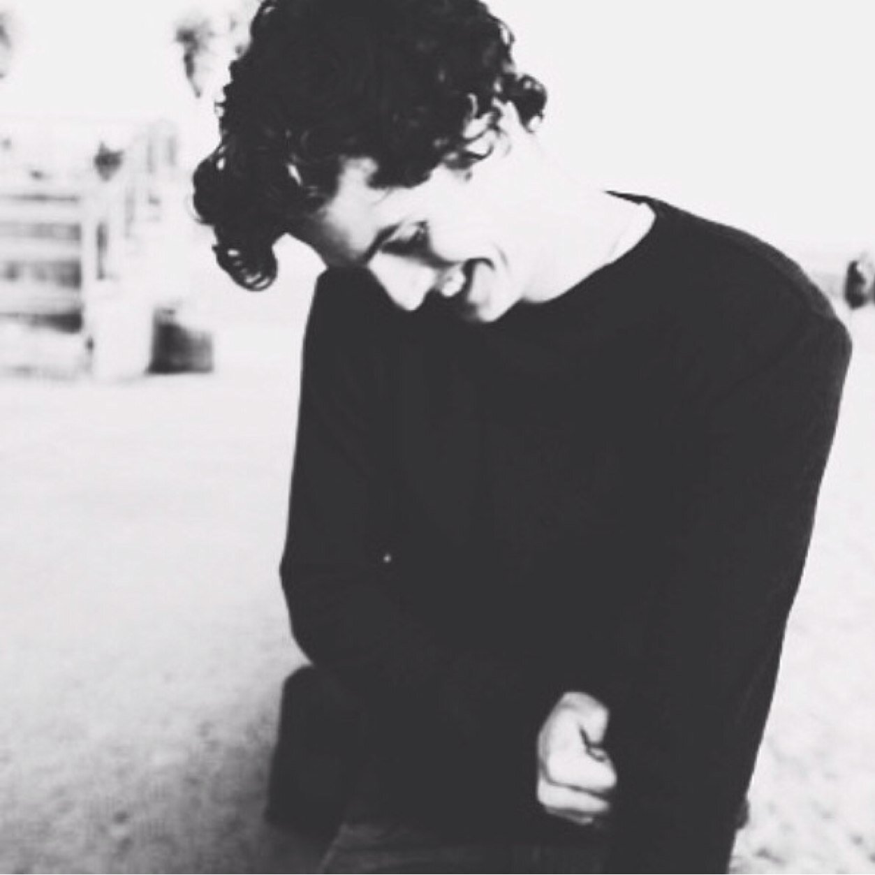 Free follow from @adoreobrosey