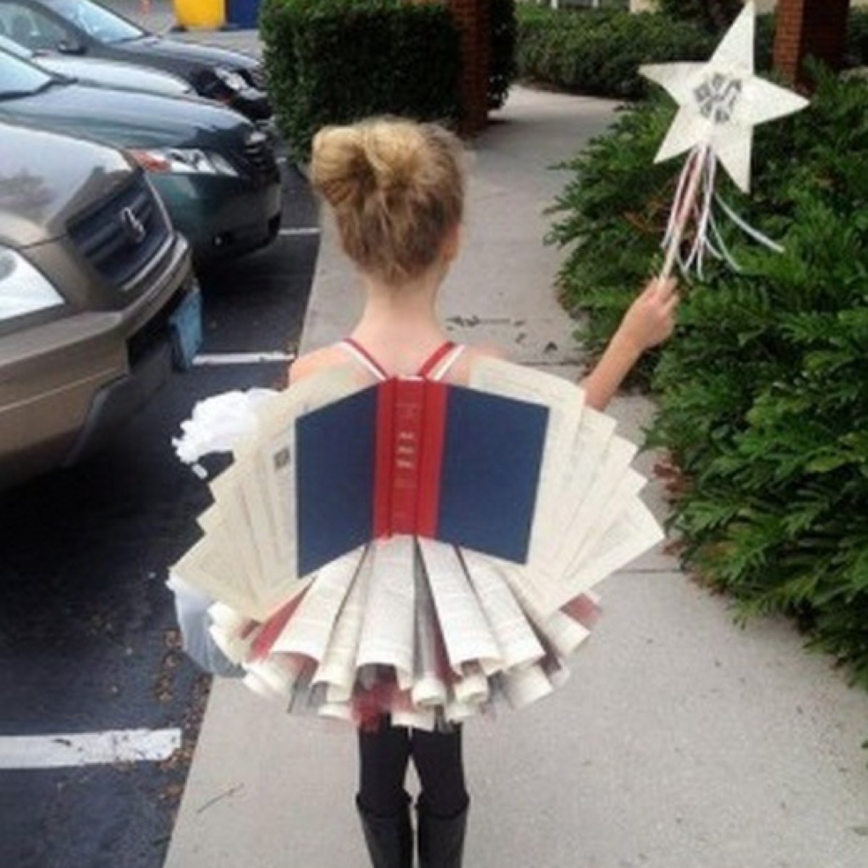 Spunglish's profile picture. Once a pun a time. Comic Puns. Edad recomendada: de uno a más idiomas. Grammar nazi & nicey. El pun nuestro de cada día.