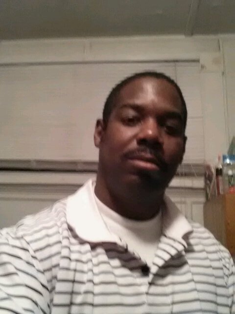 askari324's profile picture. 