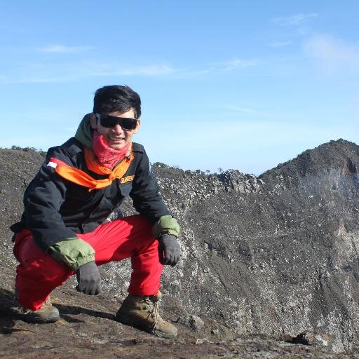 isalraka's profile picture. 