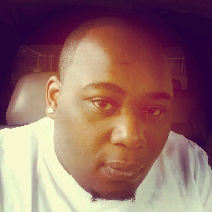 Ya This Me Marcus Green. iF u FuckS, with ME  i Fucks With u.....if u On thAt dumb shit U Need TO keep it Moving....if there's aNything else Hit ya Boy up.