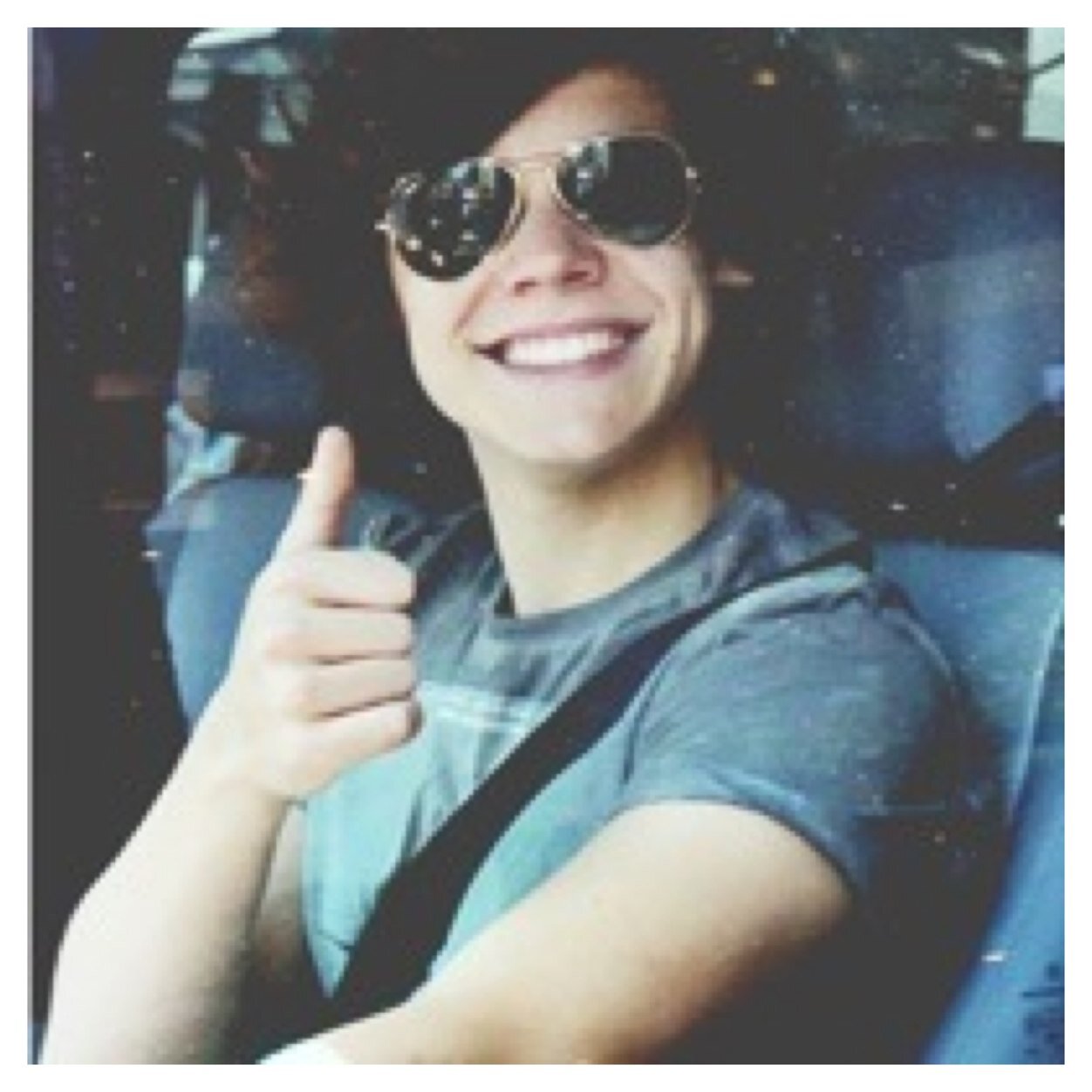 follow @stripclubstyles bc i gave you a free follow pls tysm (ू•ᴗ•ू❁)