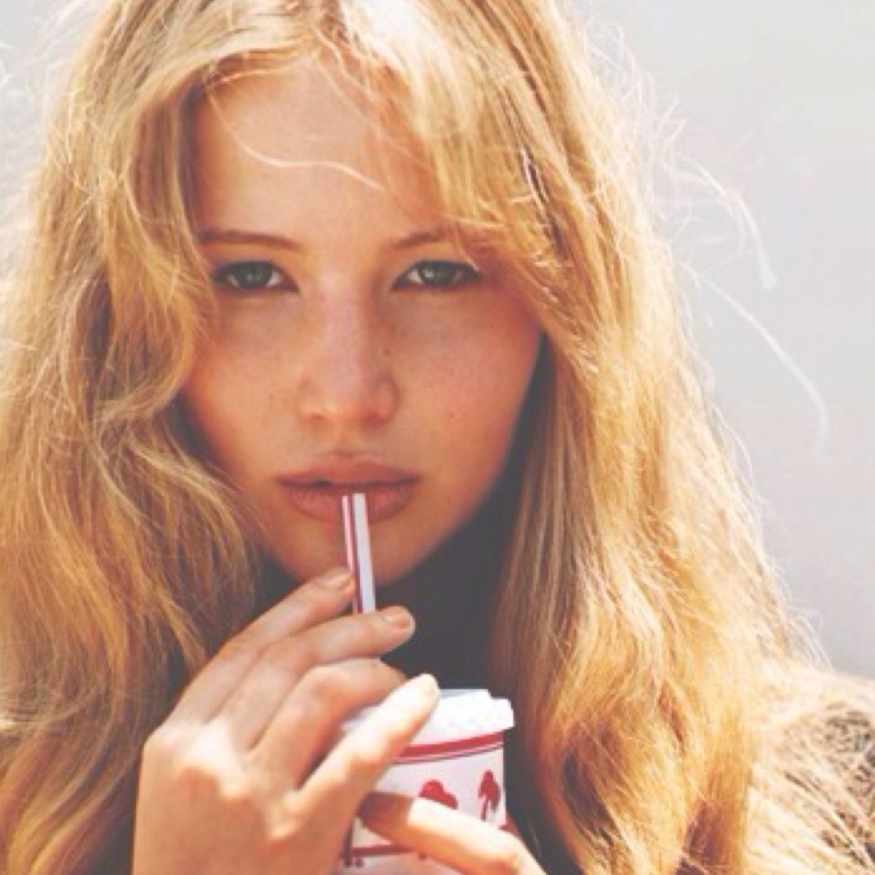 Free follow- follow @claire_oups
